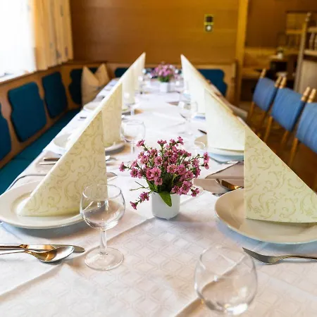 Tiroler Gaestehaus *