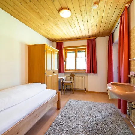 Dom wakacyjny Tiroler Gaestehaus