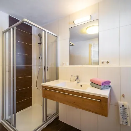 Tatil Evi Tiroler Gaestehaus *